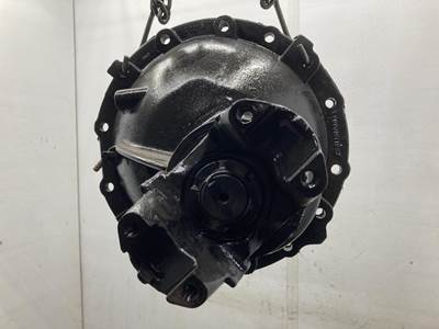 Detroit RT40-NFD Rear Differential for a Freightliner Cascadia