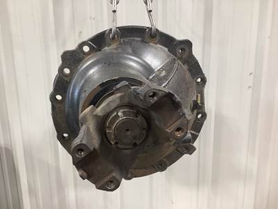 Detroit RT40-NFD Rear Differential for a Freightliner Cascadia