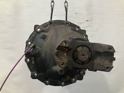 Detroit RT40-NFD Rear Differential for a Freightliner Cascadia