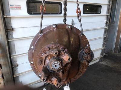 Eaton 19055S Rear Differential for a GMC Topkick