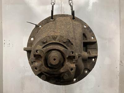 Eaton 19060S Rear Differential for a GMC C5500