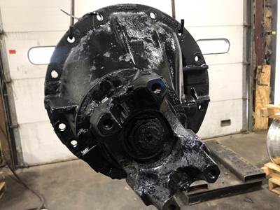 Eaton 19060S Rear Differential for a International 4300