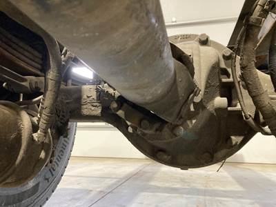 Eaton 21060D Rear Differential for a Kenworth T370