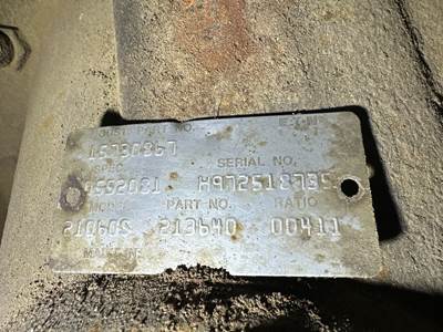 Eaton 21060S Rear Differential for a GMC C7500