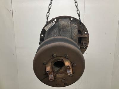 Eaton 22060S Rear Differential for a Ford F650
