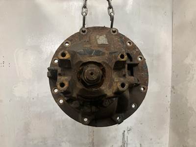 Eaton P22060 Rear Differential for a Peterbilt 337