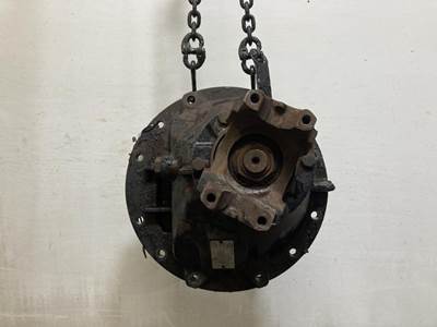 Eaton P22060 Rear Differential for a Peterbilt 337