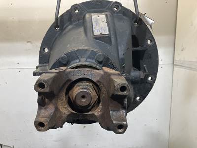 Eaton P22060 Rear Differential for a Kenworth T370