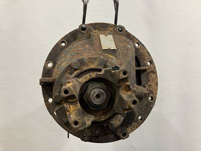 Eaton P22060 Rear Differential for a Kenworth T370