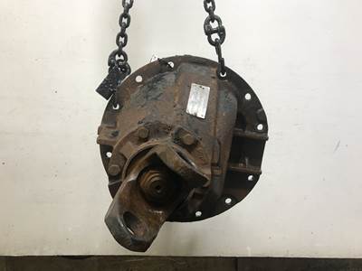 Eaton RS404 Rear Differential for a Freightliner FLD120