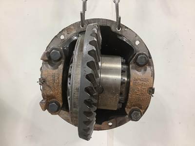 Eaton RD404 Rear Differential for a Kenworth T2000