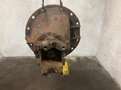 Eaton RS404 Rear Differential for a Volvo VNM