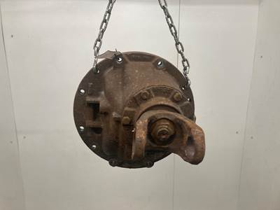 Eaton RS404 Rear Differential for a Freightliner Columbia 120