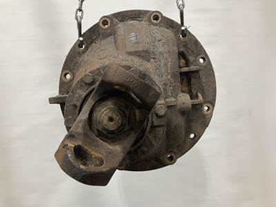 Eaton RS404 Rear Differential for a Freightliner Columbia 120