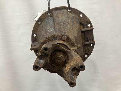 Eaton RS404 Rear Differential for a Peterbilt 330