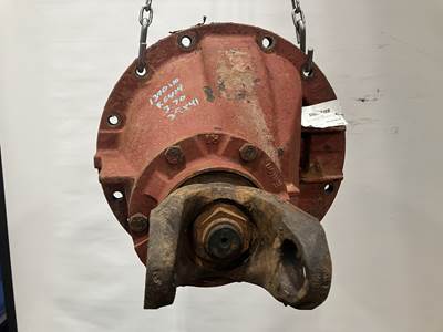 Eaton RS404 Rear Differential for a Kenworth W900L
