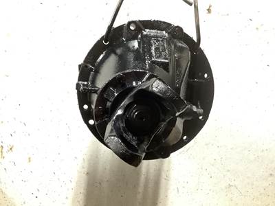 Eaton RS404 Rear Differential for a Freightliner Columbia 120