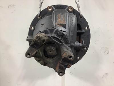 Spicer J400S Rear Differential for a Peterbilt 587