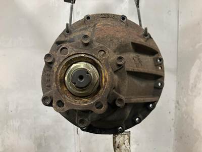 Isuzu 6CP Rear Differential for a Isuzu NQR