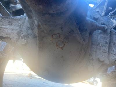 Meritor 3200F2216 Rear Differential for a Peterbilt 579