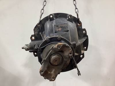 Meritor ME20165 Rear Differential for a Freightliner Cascadia