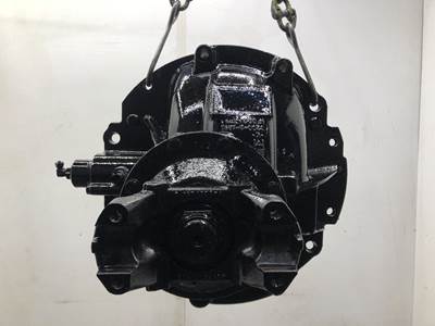 Meritor ME20165 Rear Differential for a Freightliner Cascadia