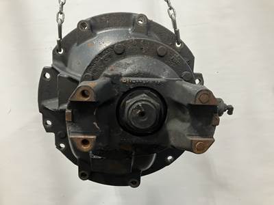 Meritor ME20165 Rear Differential for a Freightliner Cascadia