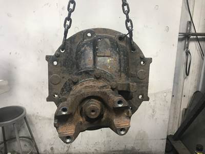 Meritor MR20143M Rear Differential for a Volvo VNL