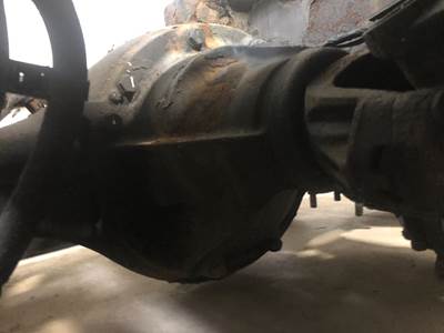Meritor MR20143M Rear Differential for a Volvo VNL