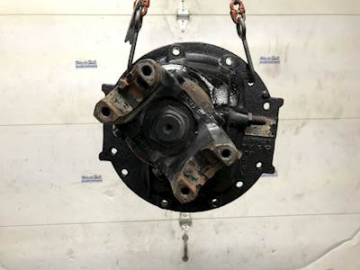 Meritor MR2014X Rear Differential for a Freightliner Cascadia