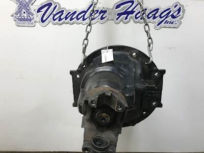 Meritor MR2014X Rear Differential for a Volvo VNL