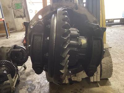 Meritor MR2014X Rear Differential for a Volvo VNL
