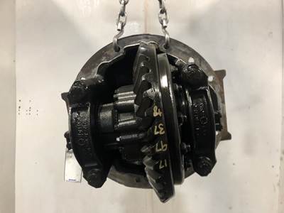 Meritor MR2014X Rear Differential for a Volvo VNL