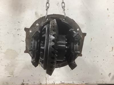 Meritor MR2014X Rear Differential for a Peterbilt 567