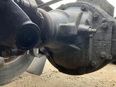 Meritor MR2014X Rear Differential for a Mack Cxu