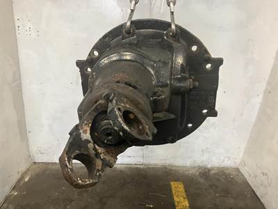 Meritor MR2014X Rear Differential for a Freightliner 122SD
