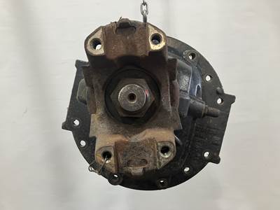 Meritor MR2014X Rear Differential for a Volvo VNR