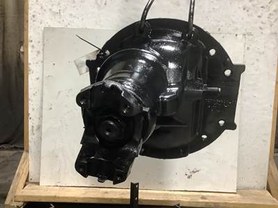 Meritor MR2014X Rear Differential for a Freightliner Cascadia