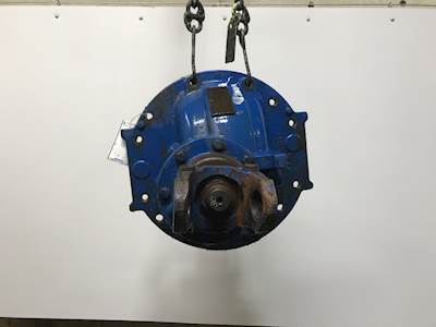 Meritor RR20145 Rear Differential for a Freightliner FLD120