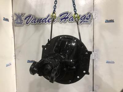 Meritor RR20145 Rear Differential for a Freightliner FLD120
