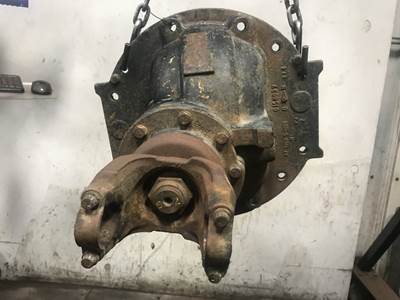 Meritor RR20145 Rear Differential for a Freightliner C120 Century