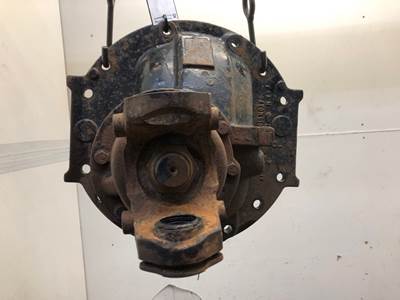 Meritor RR20145 Rear Differential for a Freightliner FLD120