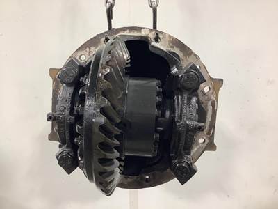 Meritor RR20145 Rear Differential for a Freightliner Cascadia