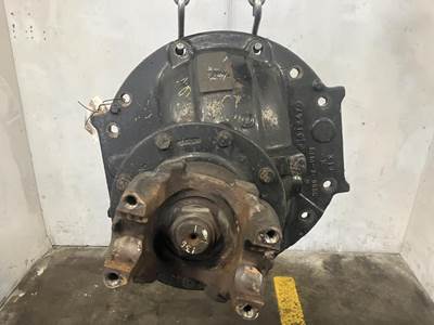 Meritor RR20145 Rear Differential for a Freightliner C120 Century