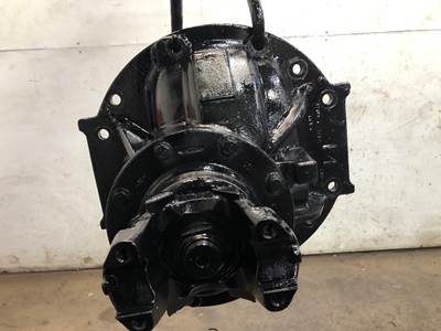 Meritor RR20145 Rear Differential for a Freightliner Cascadia
