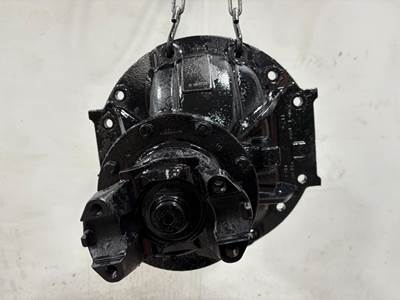 Meritor RR20145 Rear Differential for a Freightliner Cascadia