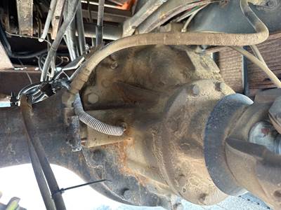 Meritor RR20160 Rear Differential for a Ford L8000