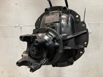 Meritor RS23160 Rear Differential for a Freightliner Cascadia