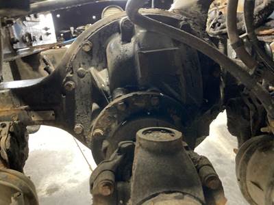 Meritor RS23160 Rear Differential for a Freightliner Cascadia