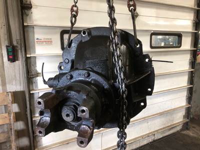 Meritor RS23160 Rear Differential for a Volvo VNR